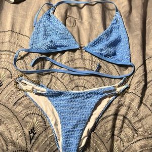 Light blue SHEIN bikini with gold chains size : XL